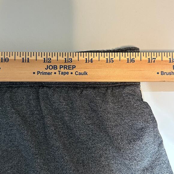 Nike Shorts Women L Gray Dri Fit 4 Inch Attack Training Athleisure - Picture 5 of 6